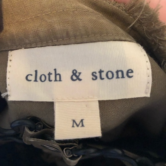 Cloth and Stone button up tunic size medium - Picture 7 of 7